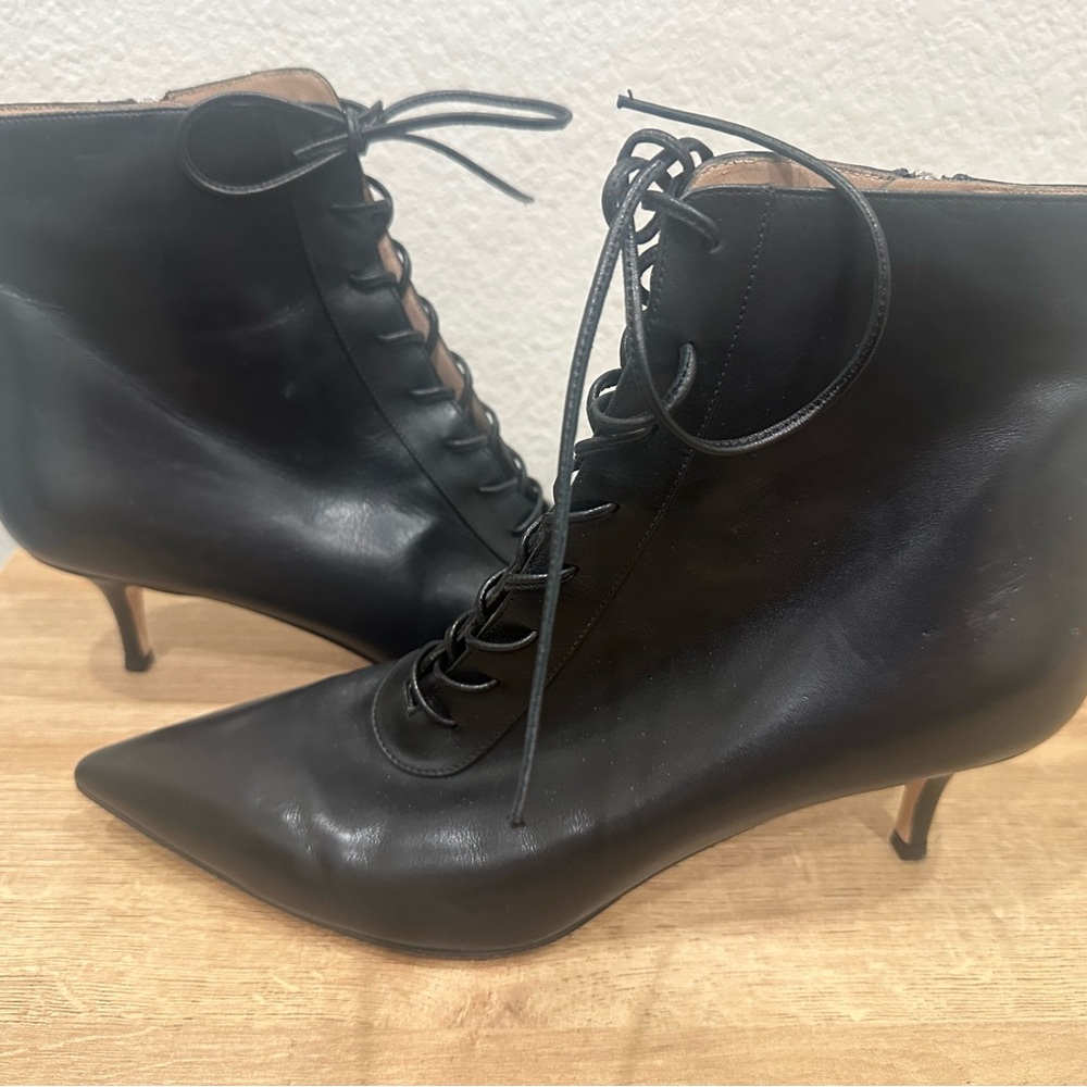 Gianvito Rossi Lace Up Bootie